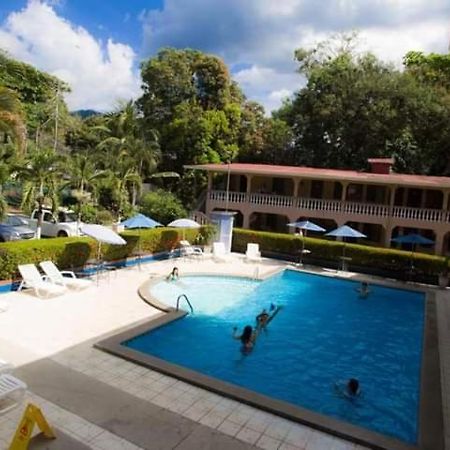 House Of The Macaws Bed & Breakfast Tarcoles Exterior photo
