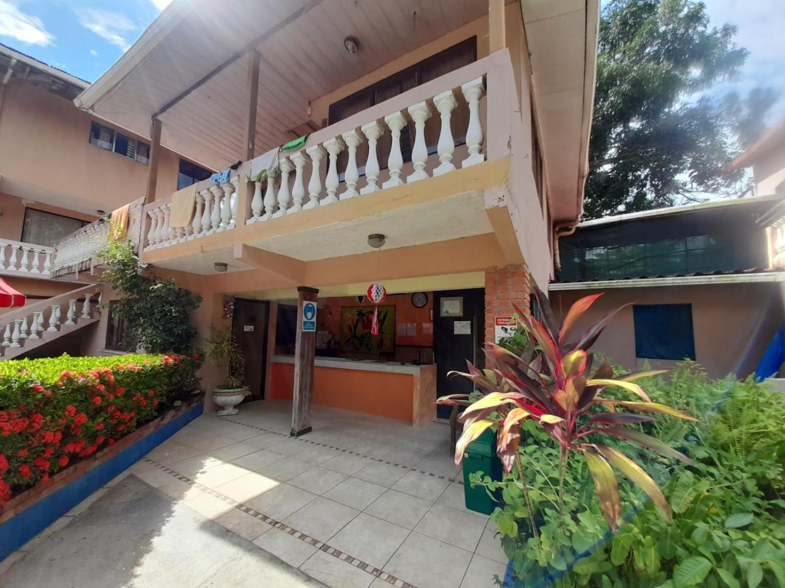 House Of The Macaws Bed & Breakfast Tarcoles Exterior photo