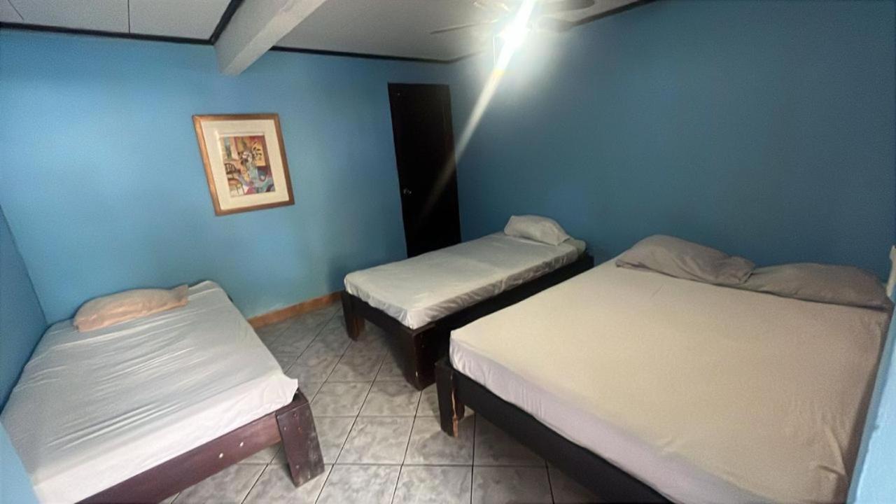 House Of The Macaws Bed & Breakfast Tarcoles Exterior photo